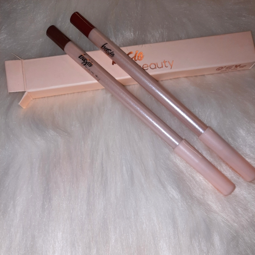 Basic Beauty Gel lip liner duo